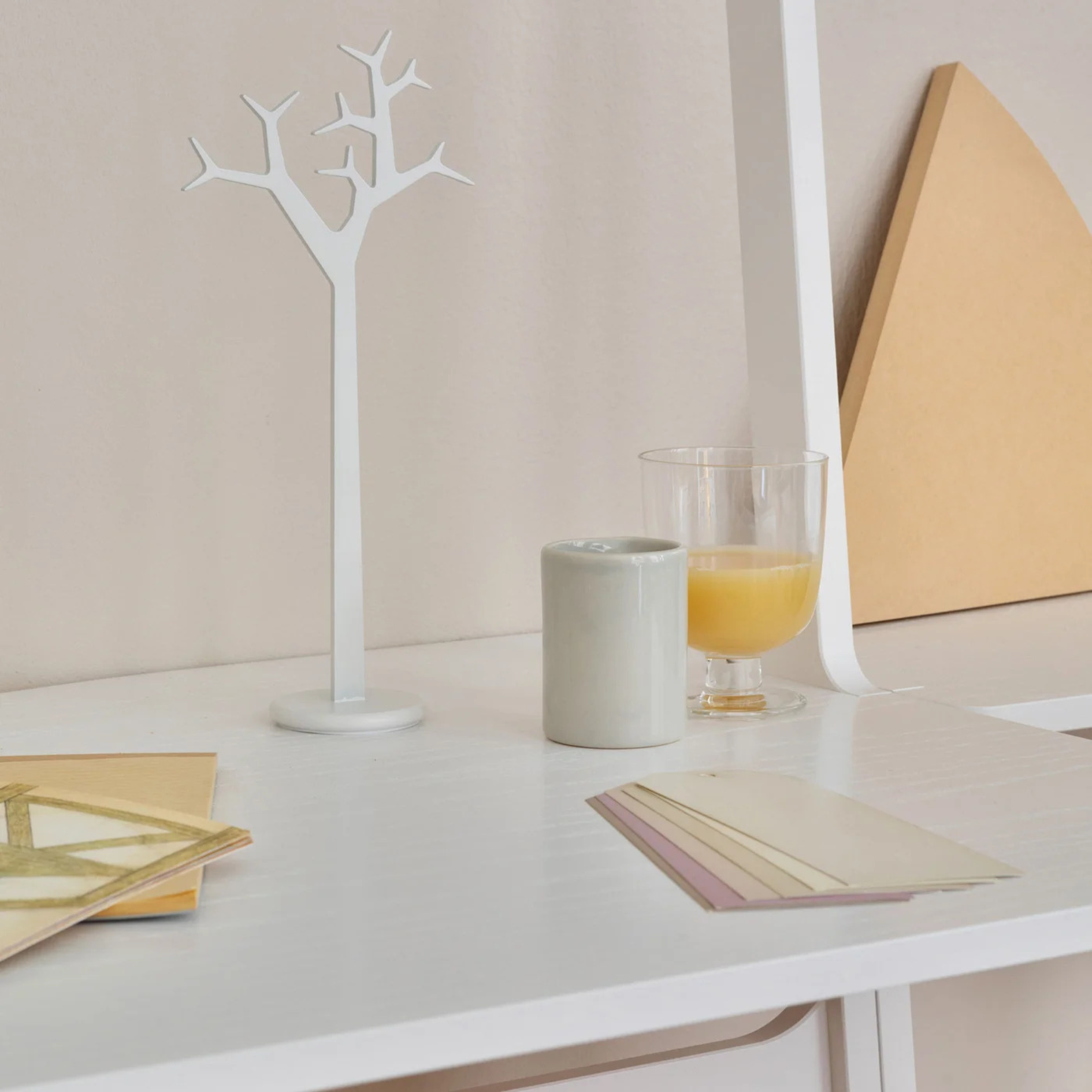 Libri Desk
